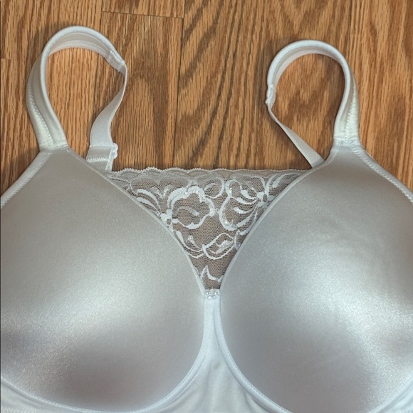Mastectomy Bra, Jodee, Seamless Molded Camisole Bra, White, 42C - Picture 3 of 10